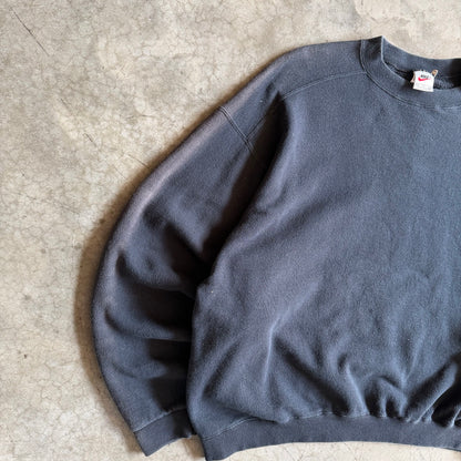 Y2K Nike Faded Shoulder Black Sweatshirt