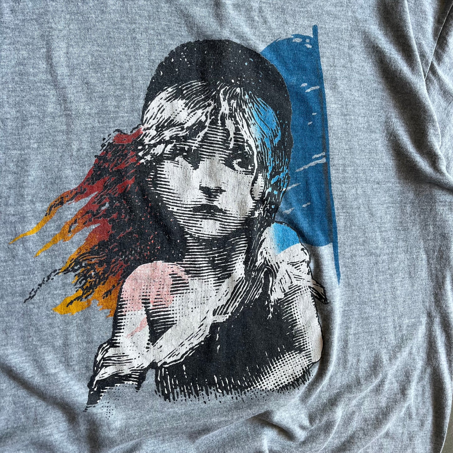 Vintage 80s Les Misérables Survivor Girl Tee