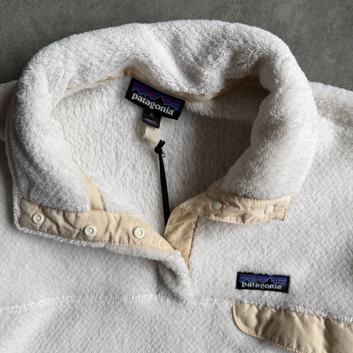 Patagonia Women’s Re-Tool Snap Enclosure Cream Fleece Pullover