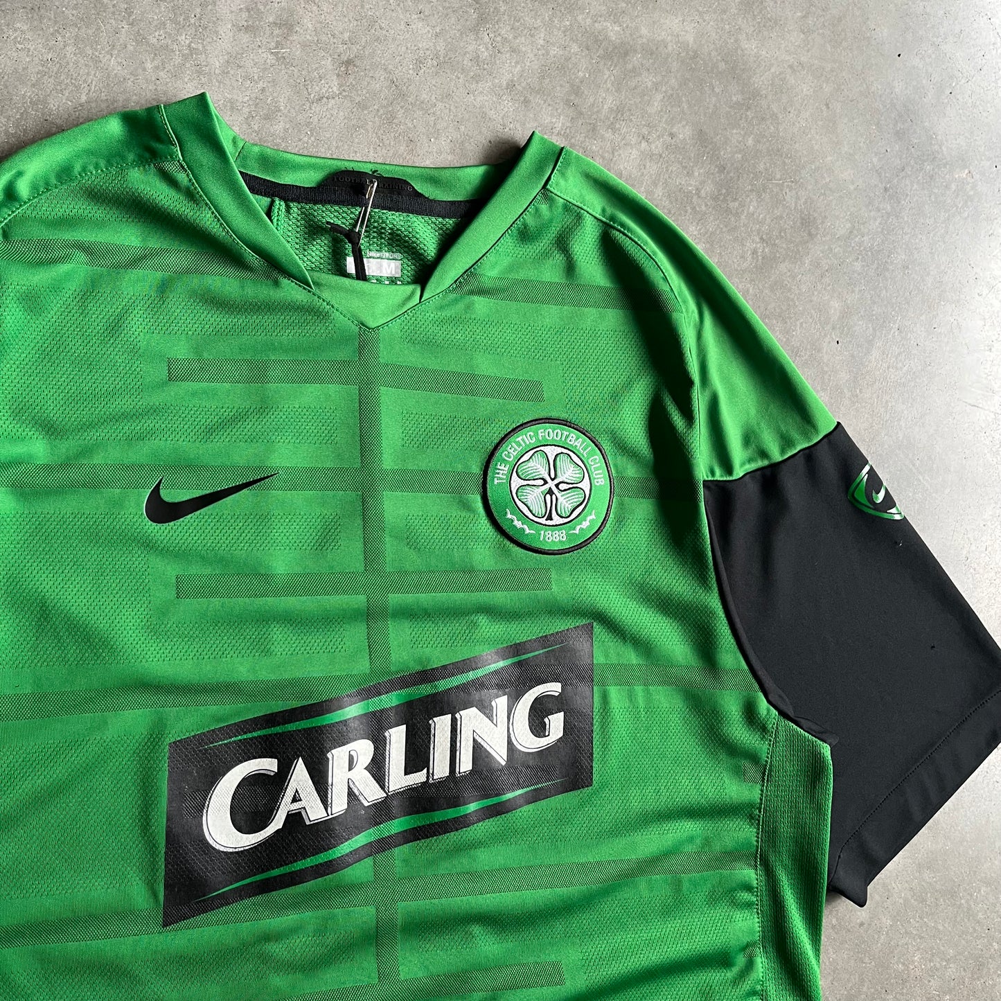 Nike Celtic 2010/2011 381824-390 Soccer Kit