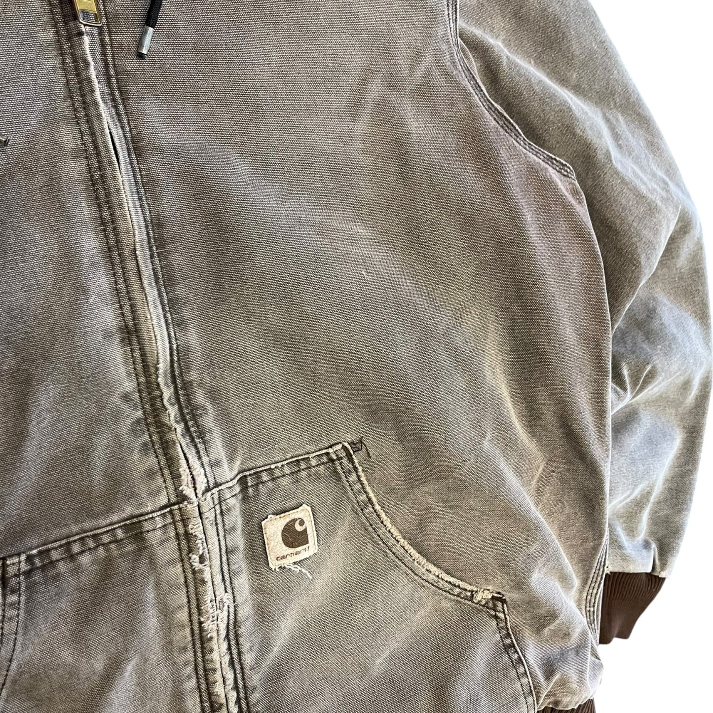 Vintage Carhartt ‘J130 CHT’ Distressed Active Jacket