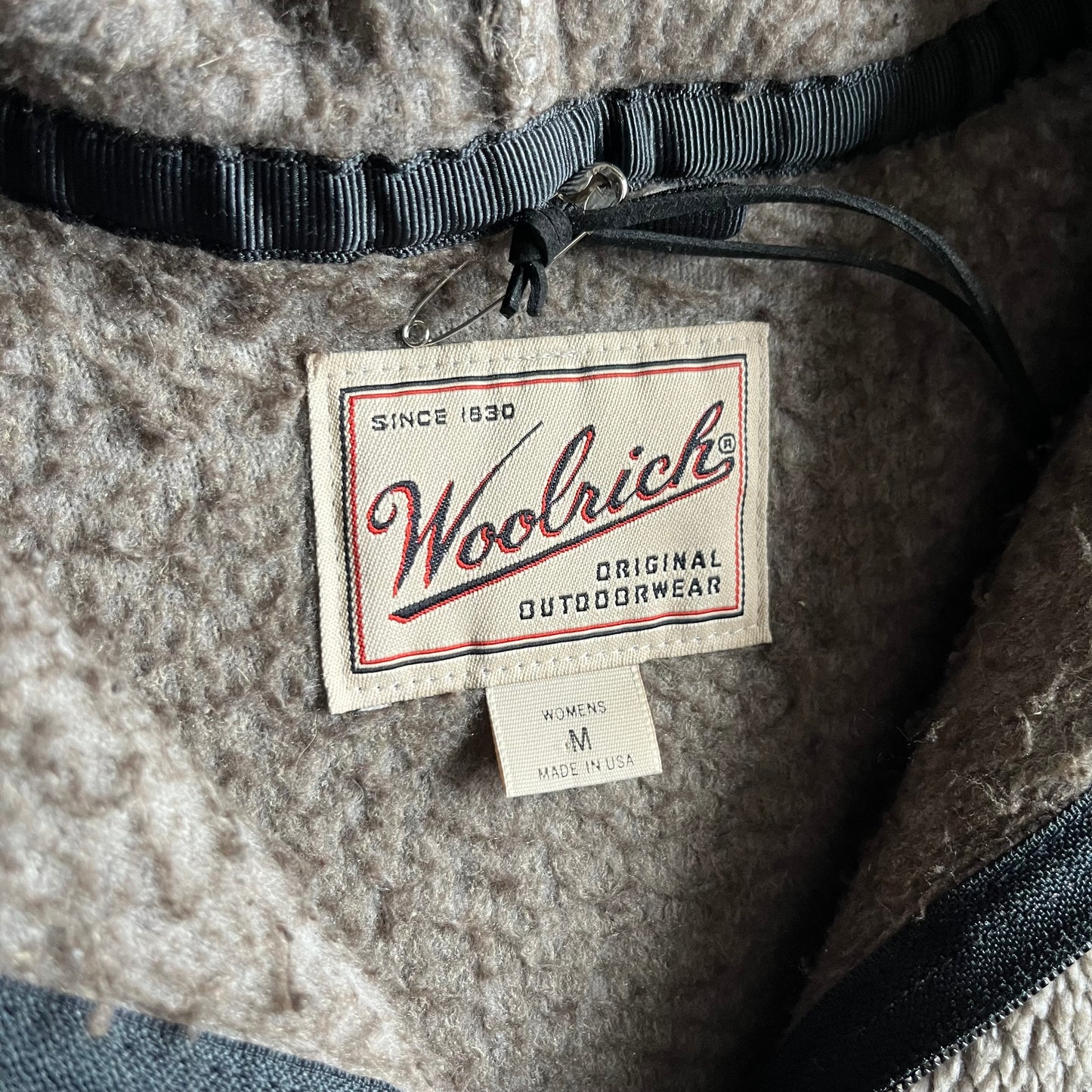 Vintage Women’s Woolrich Deep Pile Fleece Zip Up Jacket