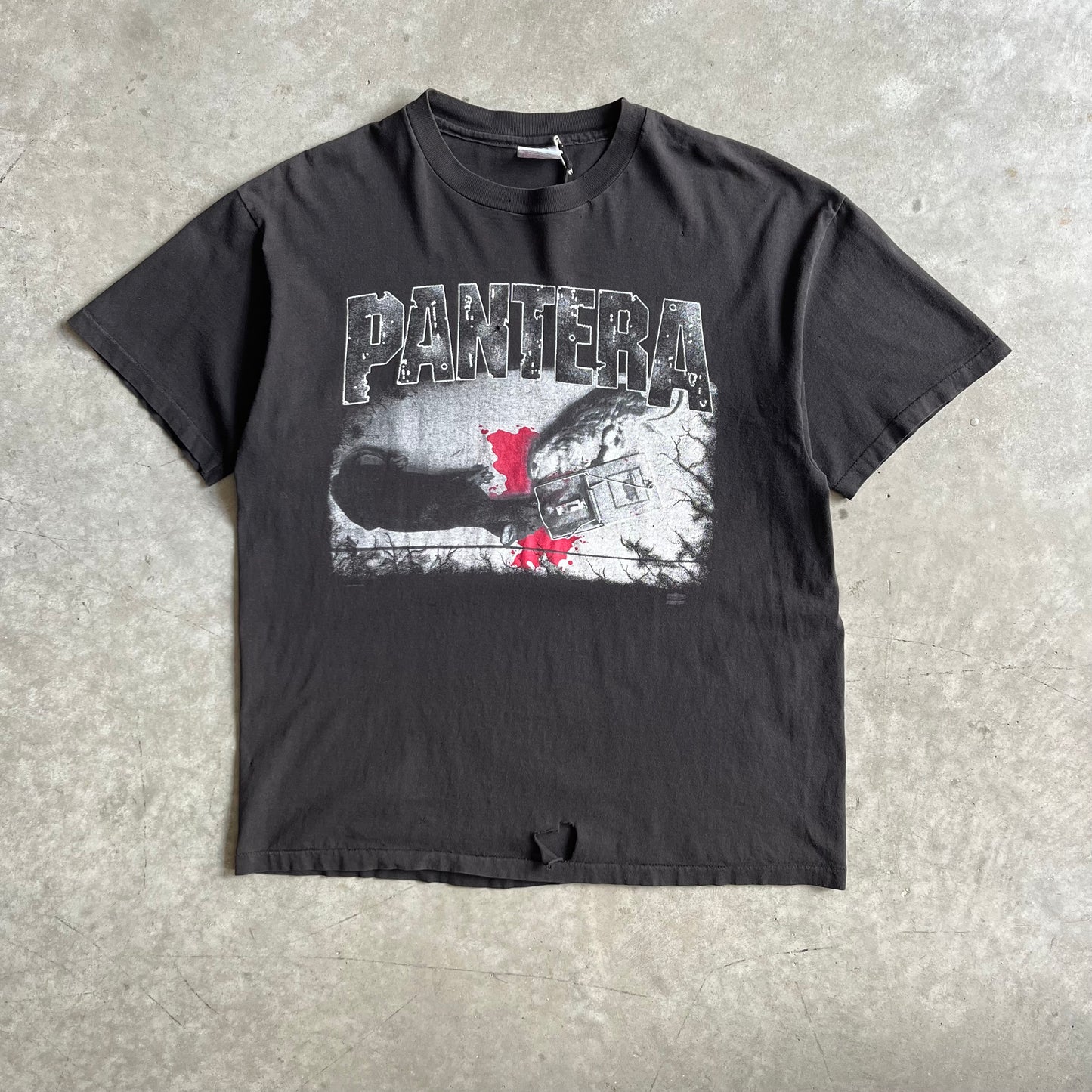 Vintage Pantera Far Beyond Driven “I’m Broken” Tee