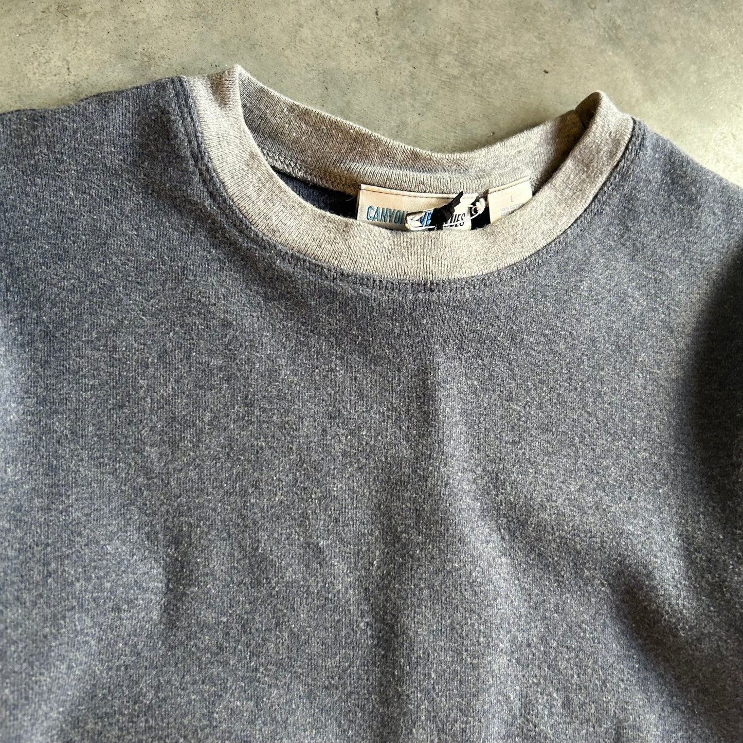 Women’s Y2K Blue Colorblock Baby Tee