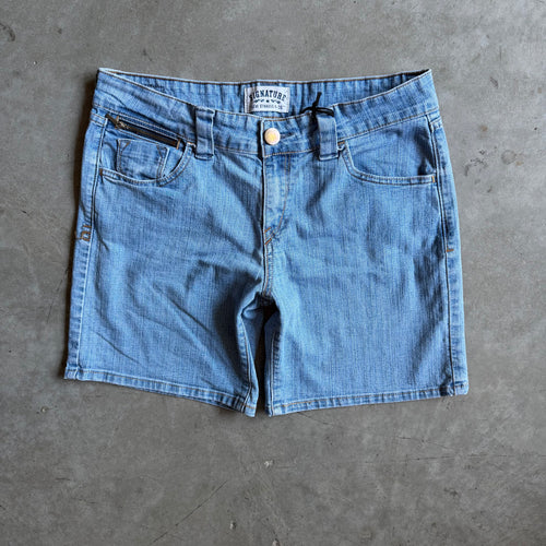 Y2K Women’s Levi’s Signature Secret Zipper Pocket Jorts