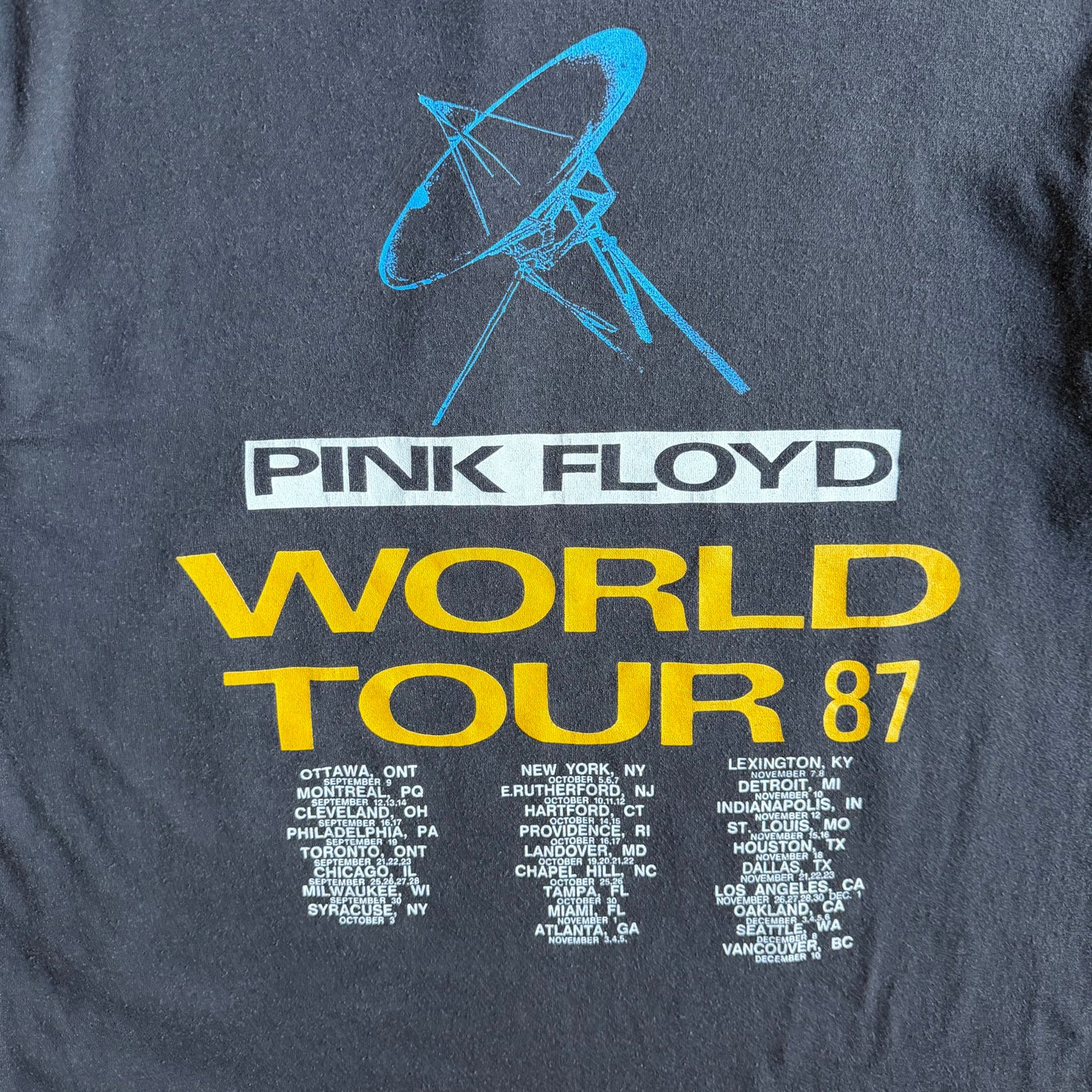 Vintage Pink Floyd 1987 World Tour T Shirt (L)
