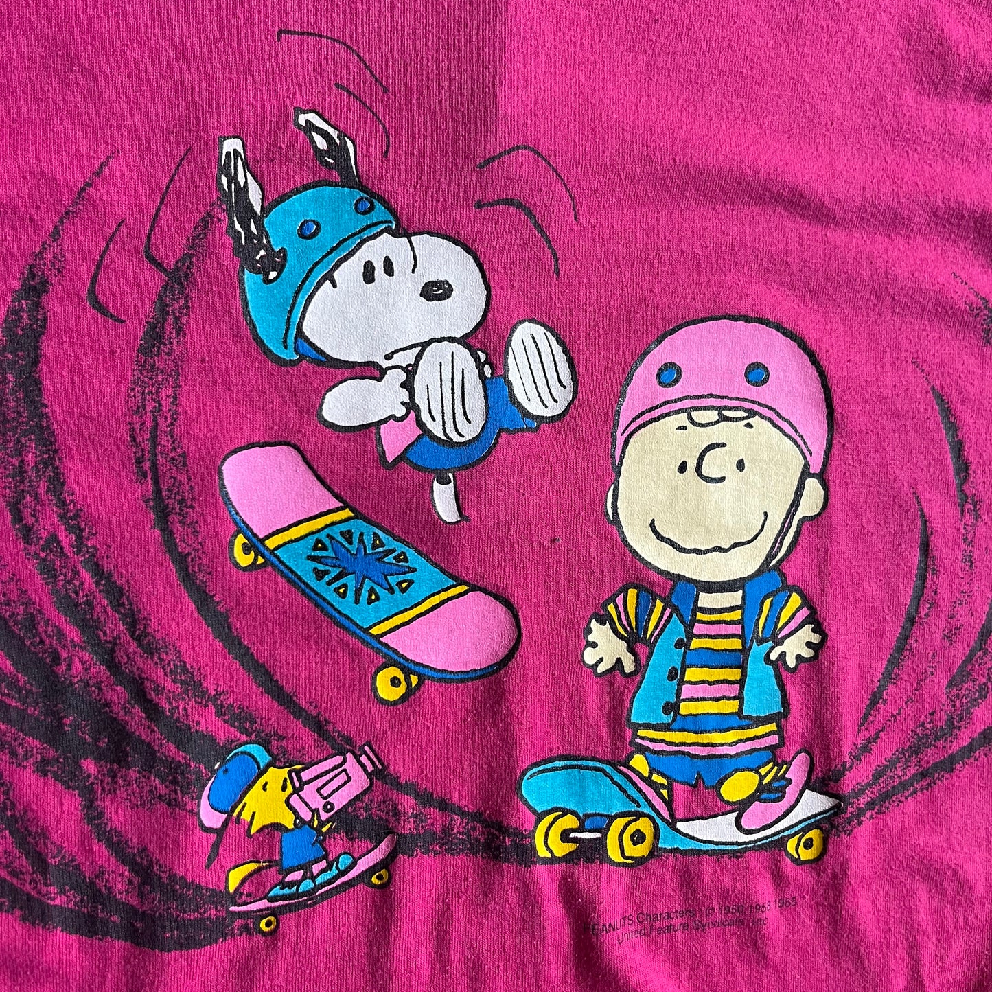 Vintage Peanuts Charlie Snoopy Woodstock Skateboarding Tee