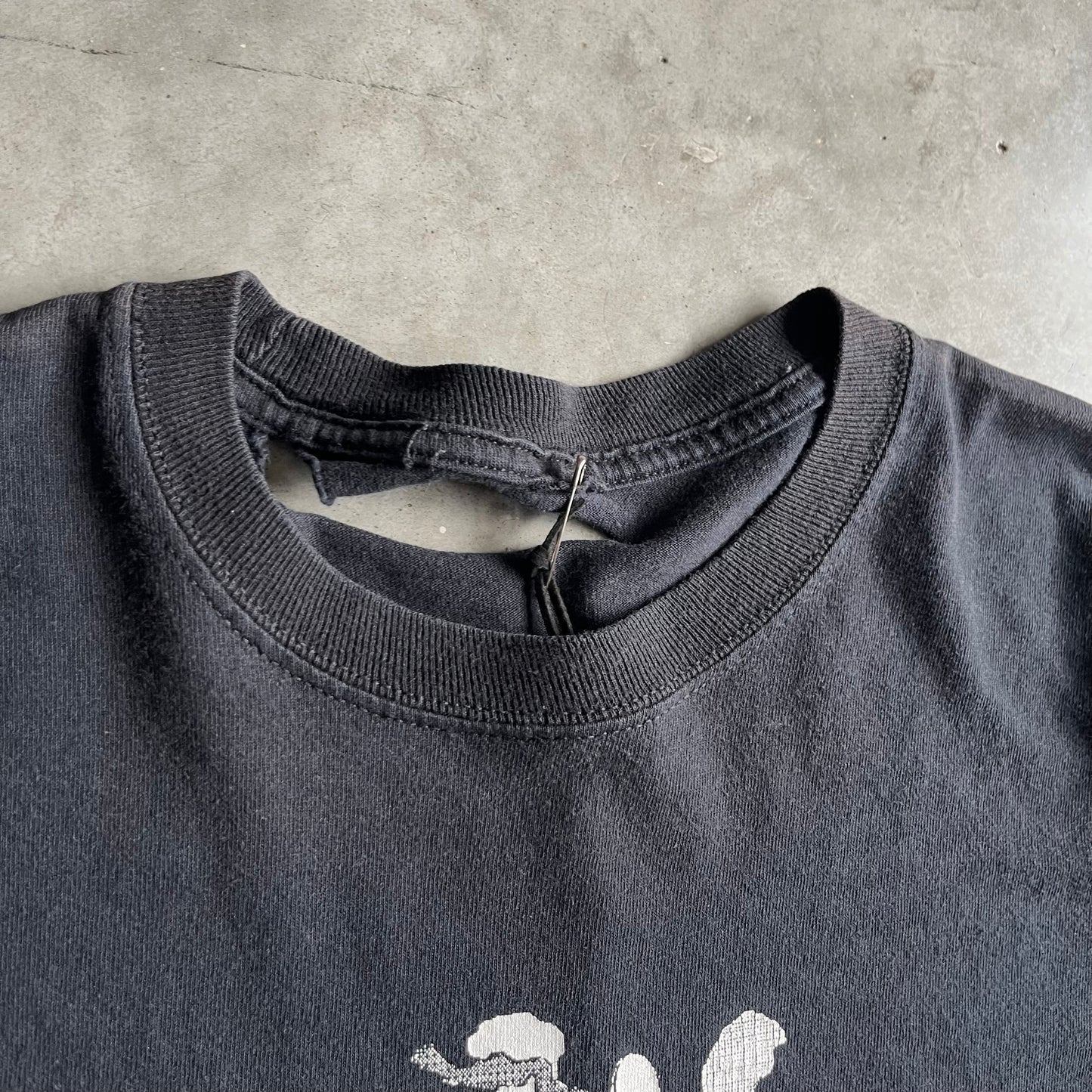 Vintage Alice In Wonderland “Feed Your Head” Tee