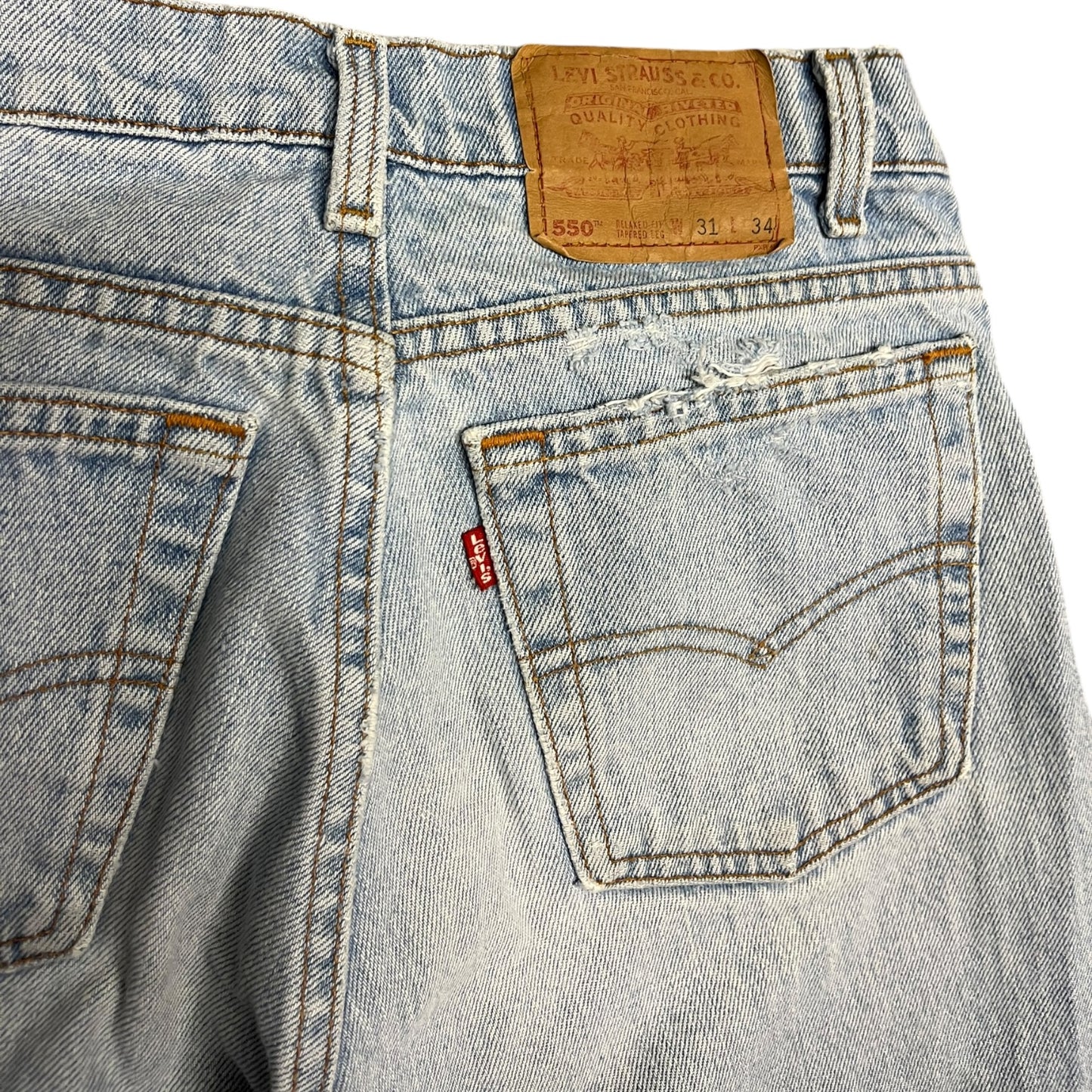 Vintage Levi’s 550 Light Wash Tapered Leg Jeans