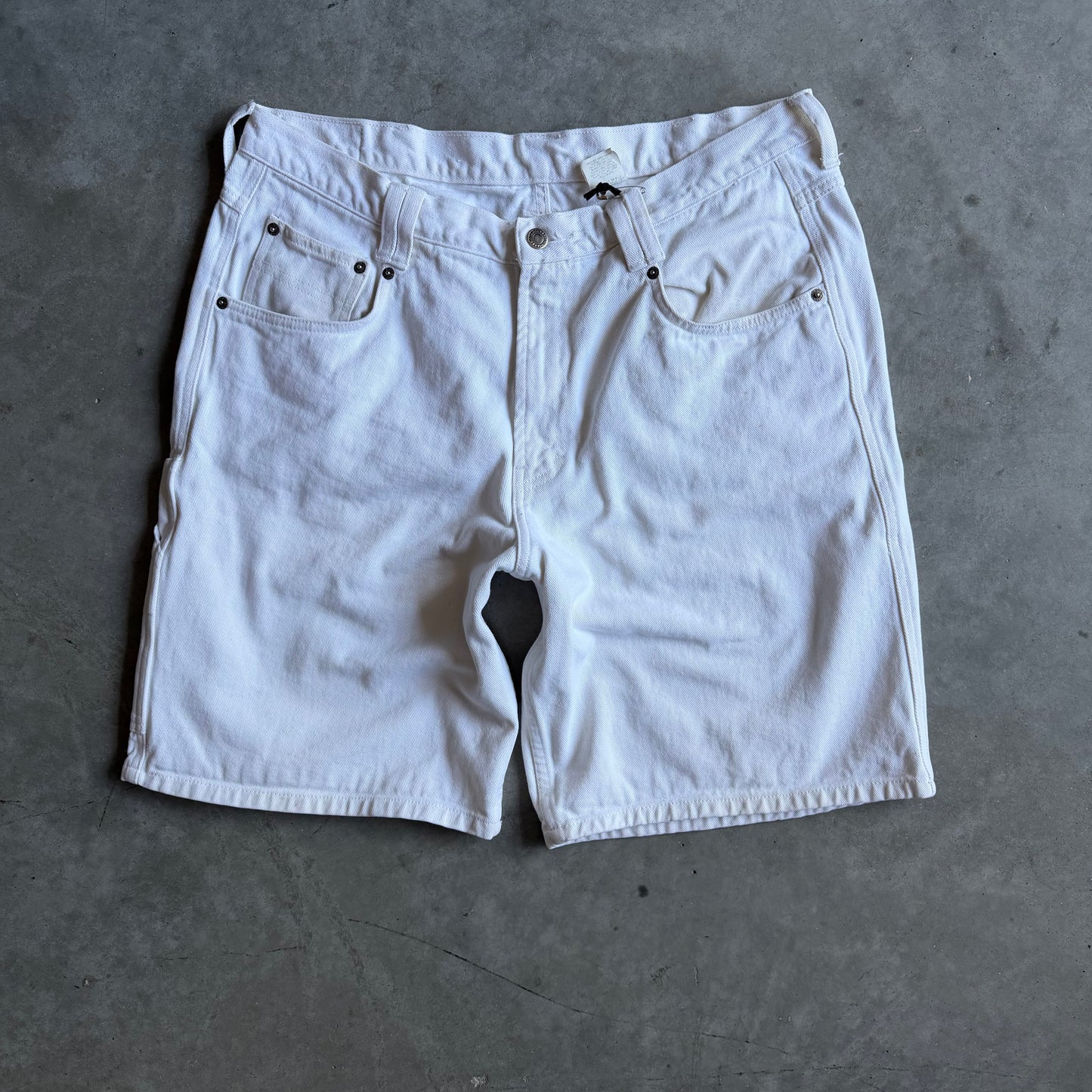 Y2K Britania White Painter Jorts