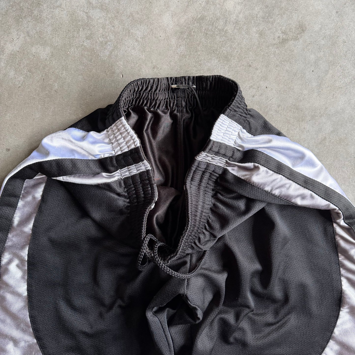 Y2& No ID Black & Silver Mesh Basketball Shorts