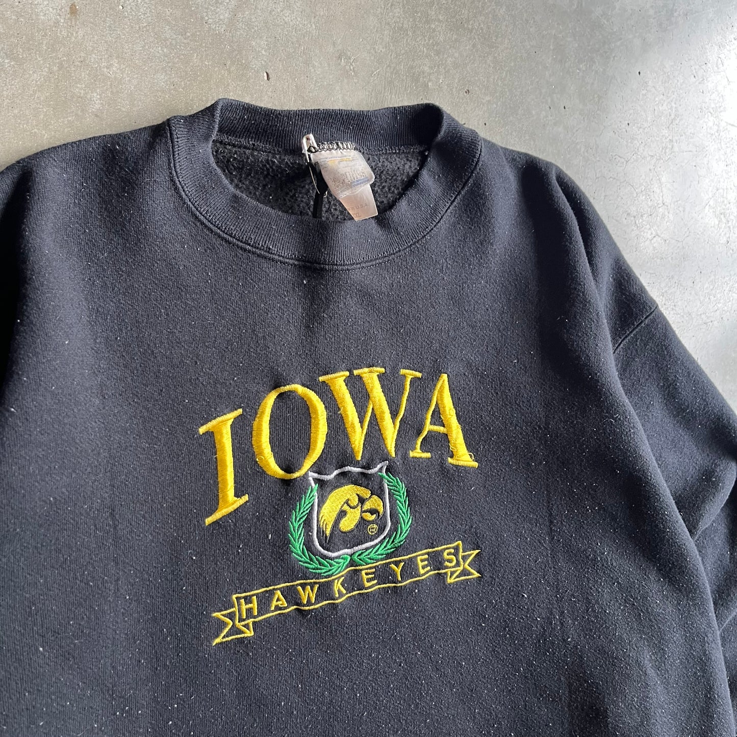 Vintage Iowa Hawkeyes Competition Crest Black Sweatshirt