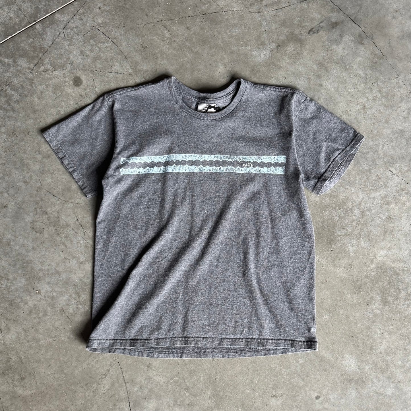 Women’s Y2K Nike Grey Surfer Stripes Boxy Tee