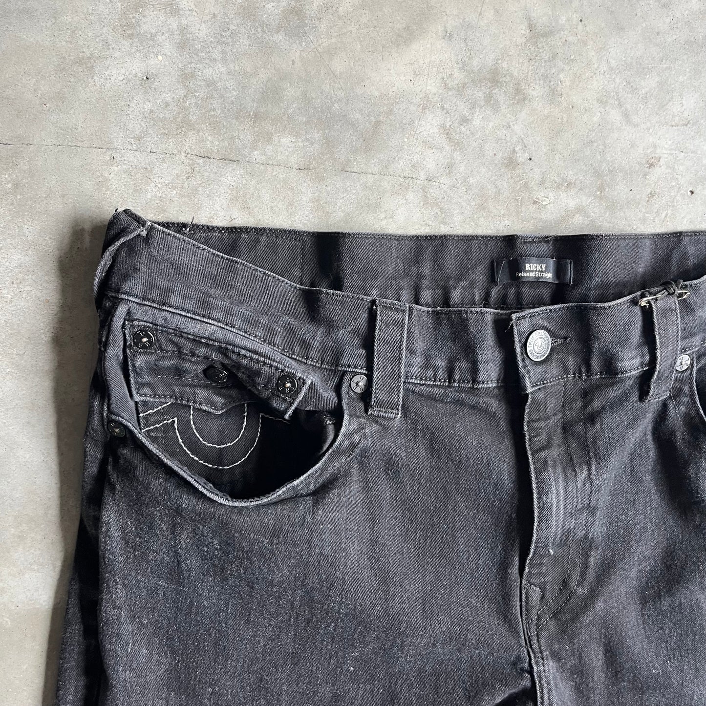 Y2K True Religion Black Ricky Straight Relaxed Fit Jeans