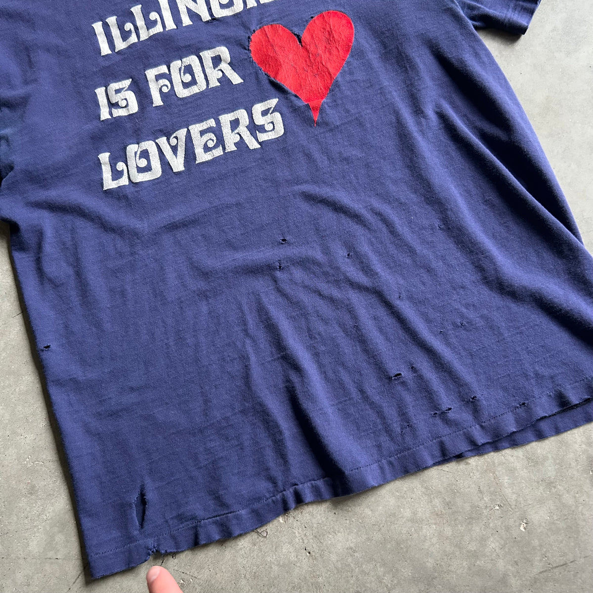 Vintage Thrashed Illinois Is For Lovers Navy T Shirt