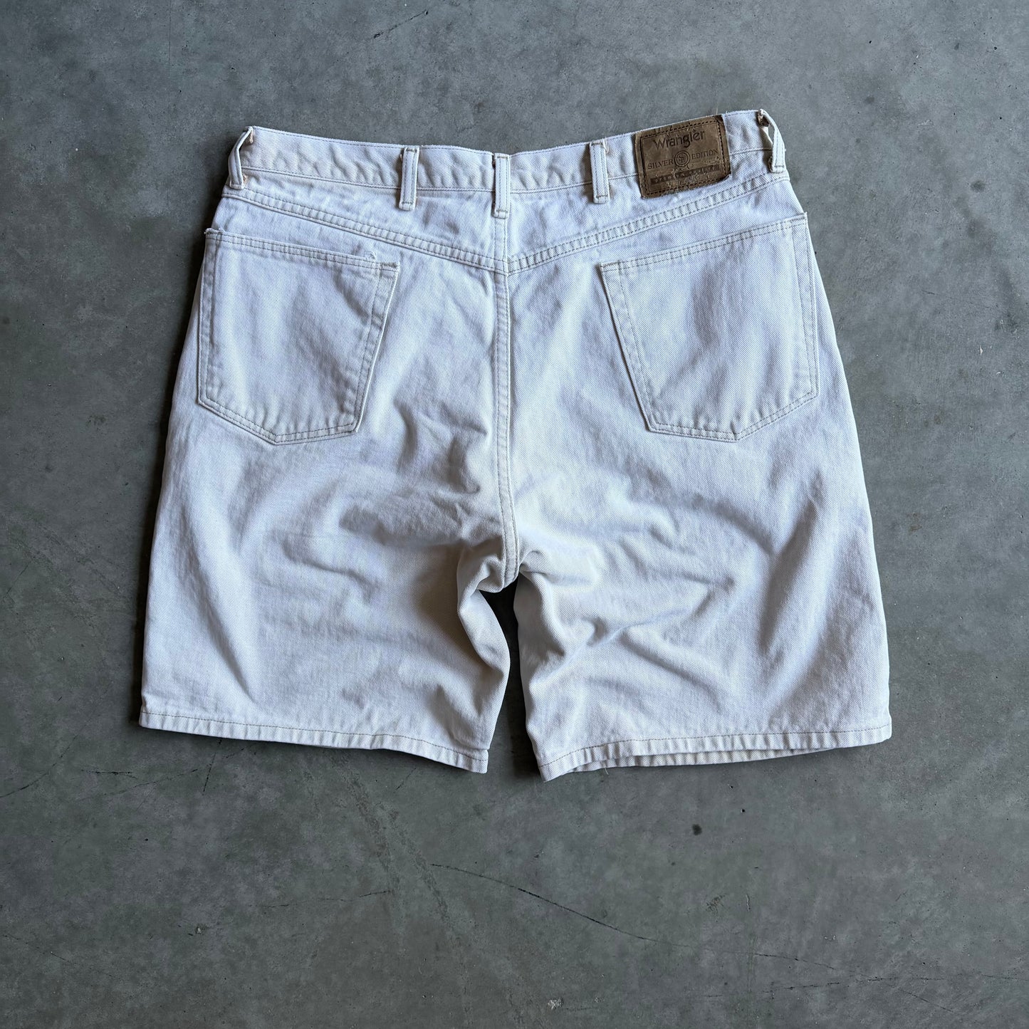 Y2K Wrangler Silver Edition Tan Jorts