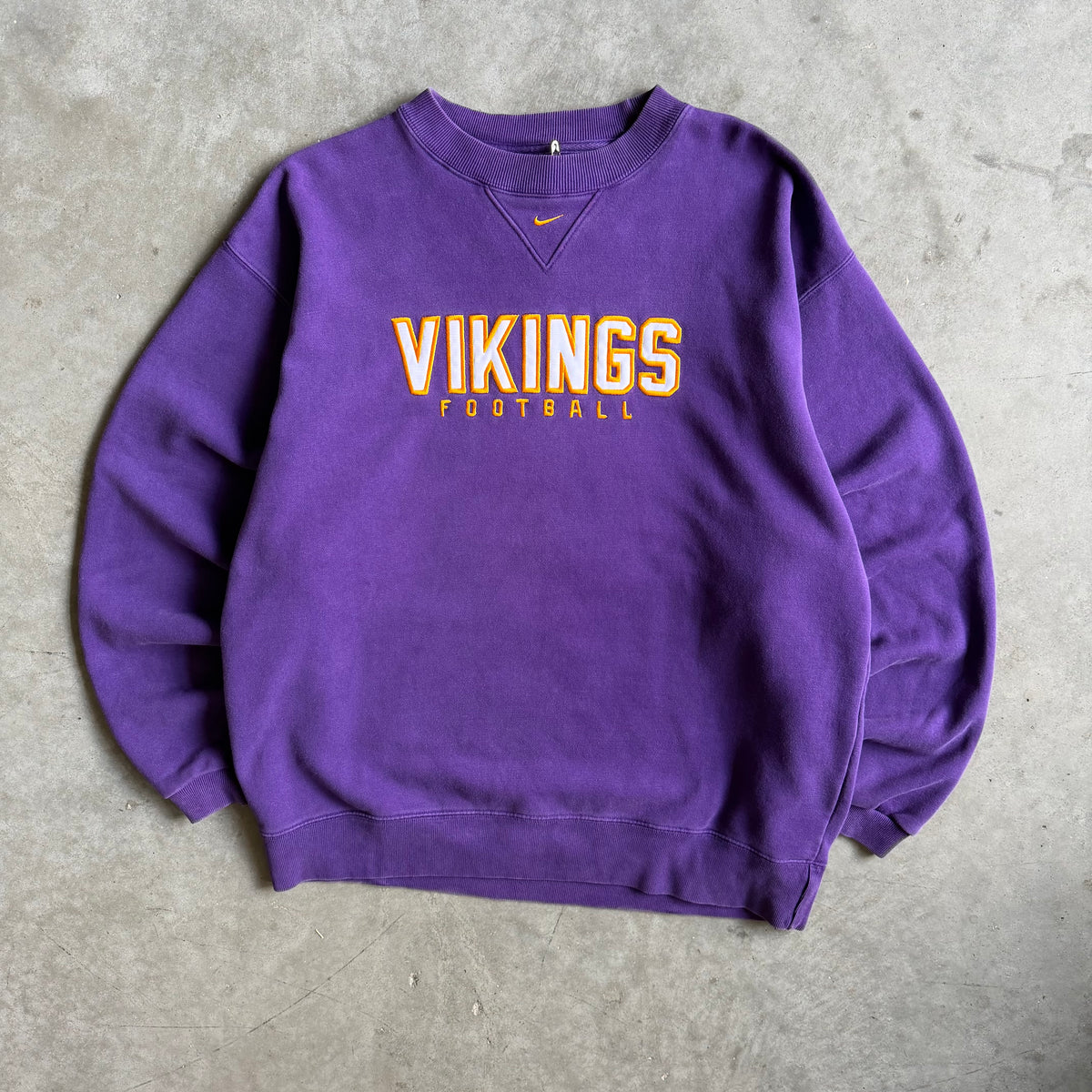 Y2K Nike Minnesota Vikings Center Spell-Out Sweatshirt