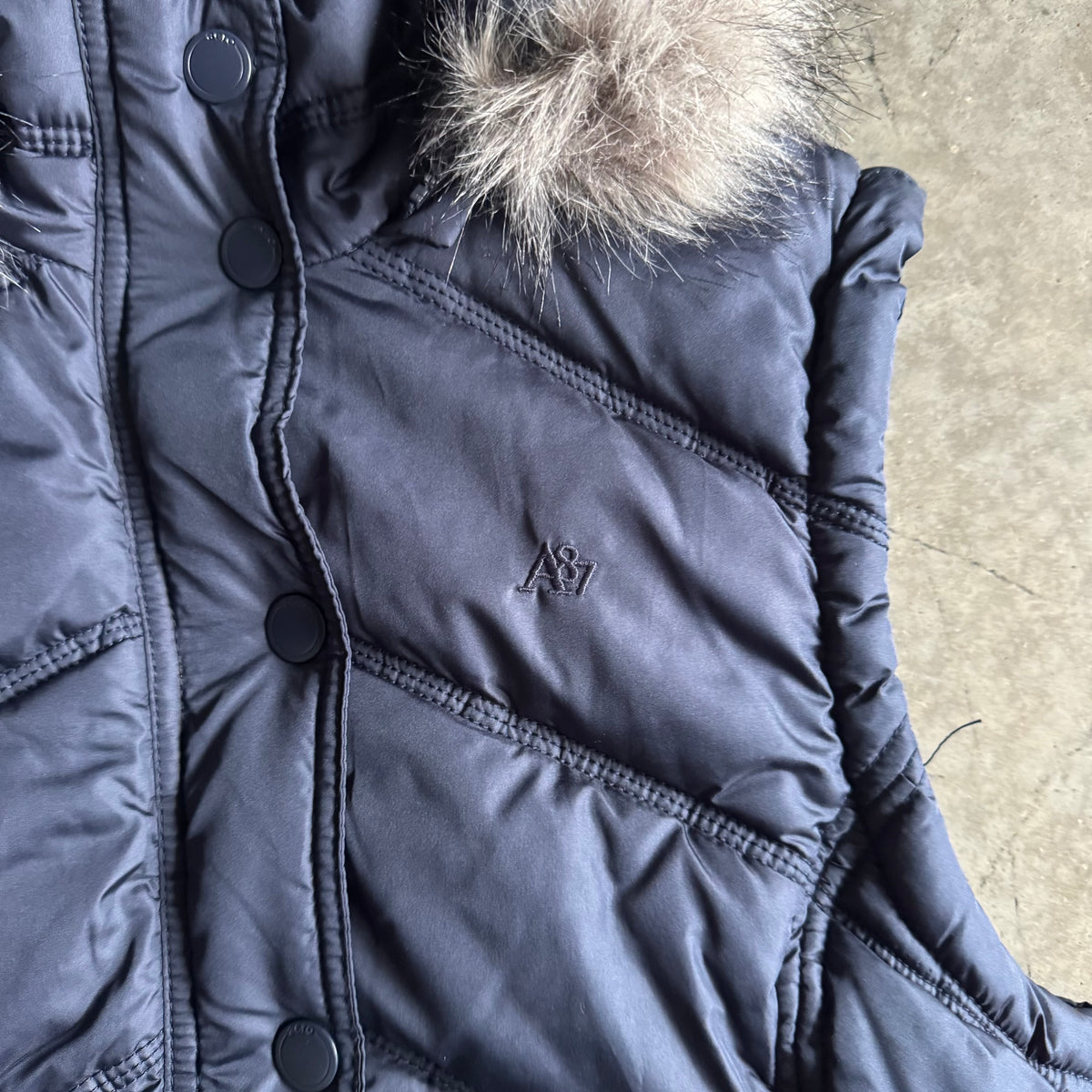Women’s Y2K Aeropostale Navy Puffer Vest With Fur Hood