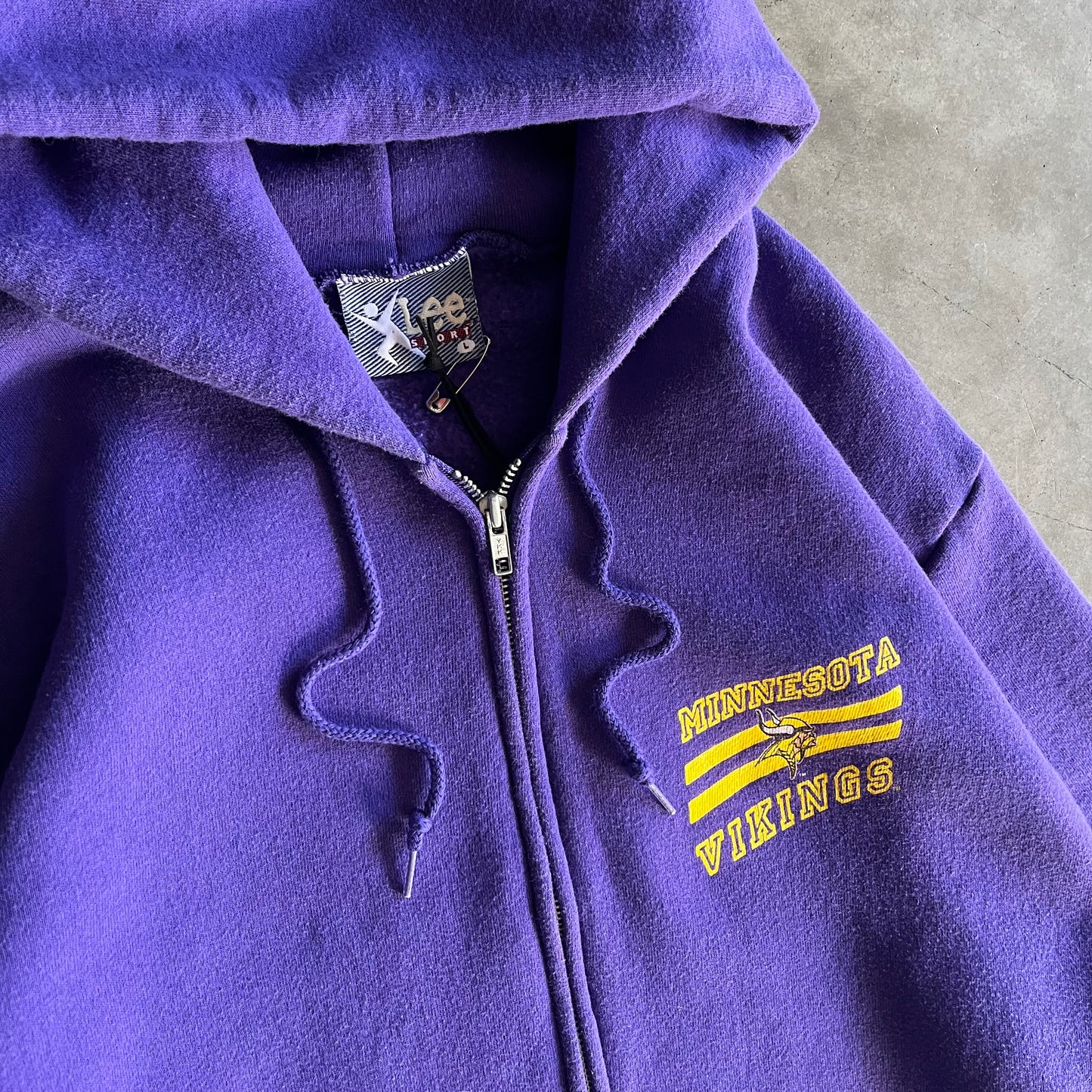 Vintage Minnesota Vikings Helmet Print Zip-Up
