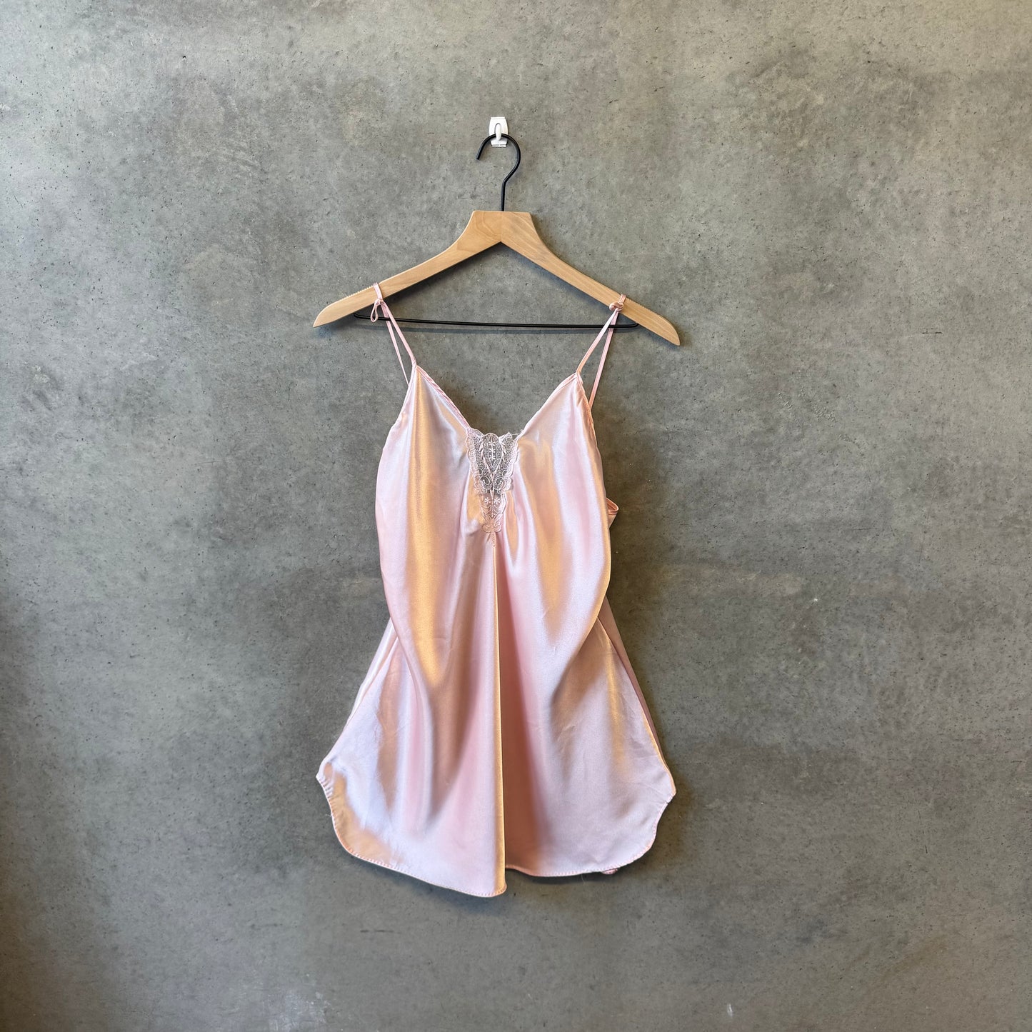 Women’s Vintage Pink Lace Slip