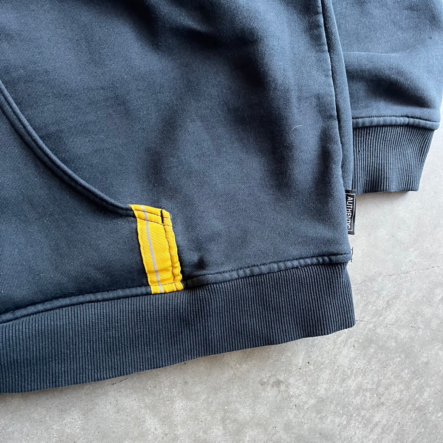 Vintage Iowa Hawkeyes Chenille Nike Center Swoosh Hoodie
