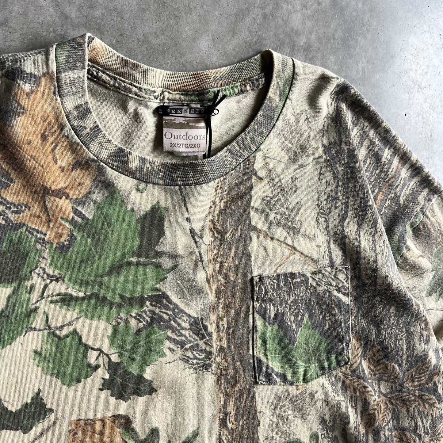 Vintage Jerzees Outdoors Camo Pocket L/S Tee