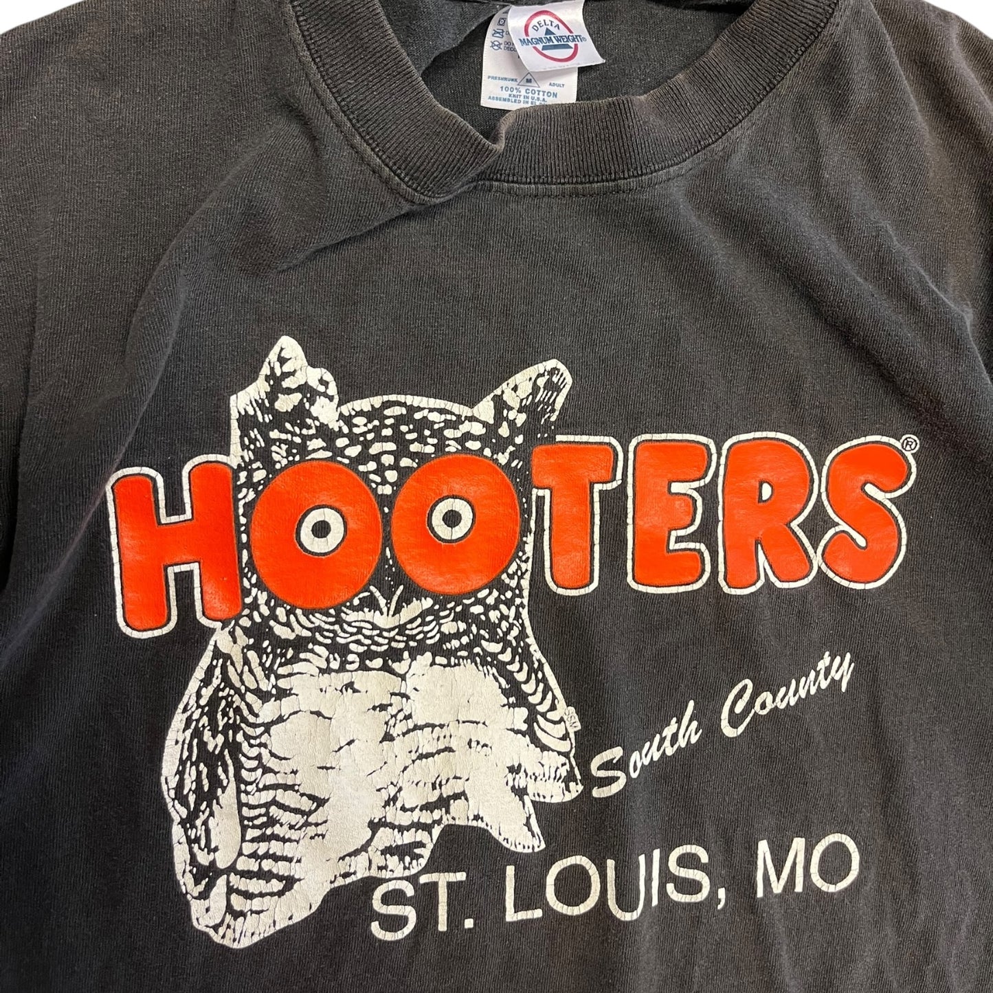 Y2K St Louis Hooters Tee