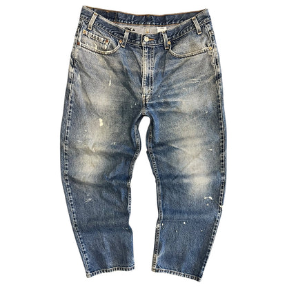 Y2K Levi’s 550 Lightwash W/ Paint Splatters