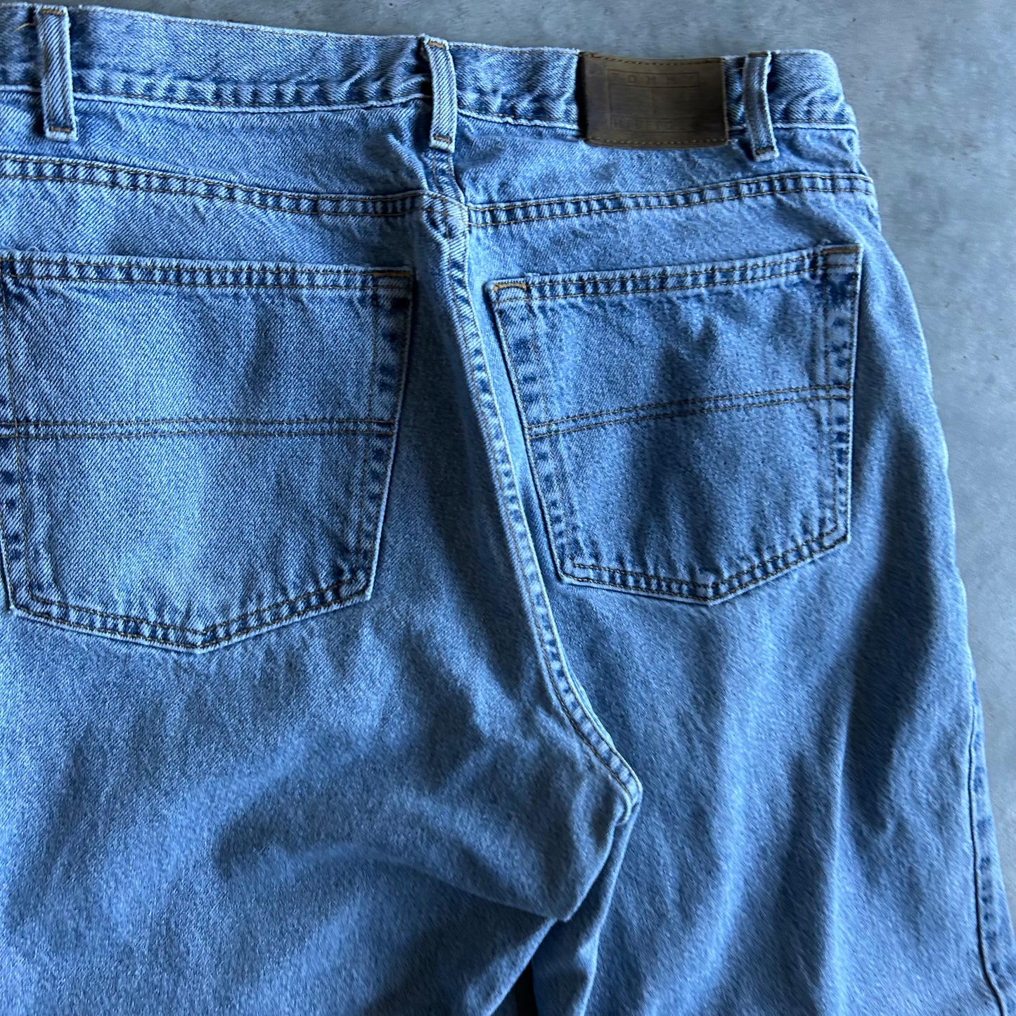Vintage Tommy Hilfiger Relaxed Light Wash Jeans