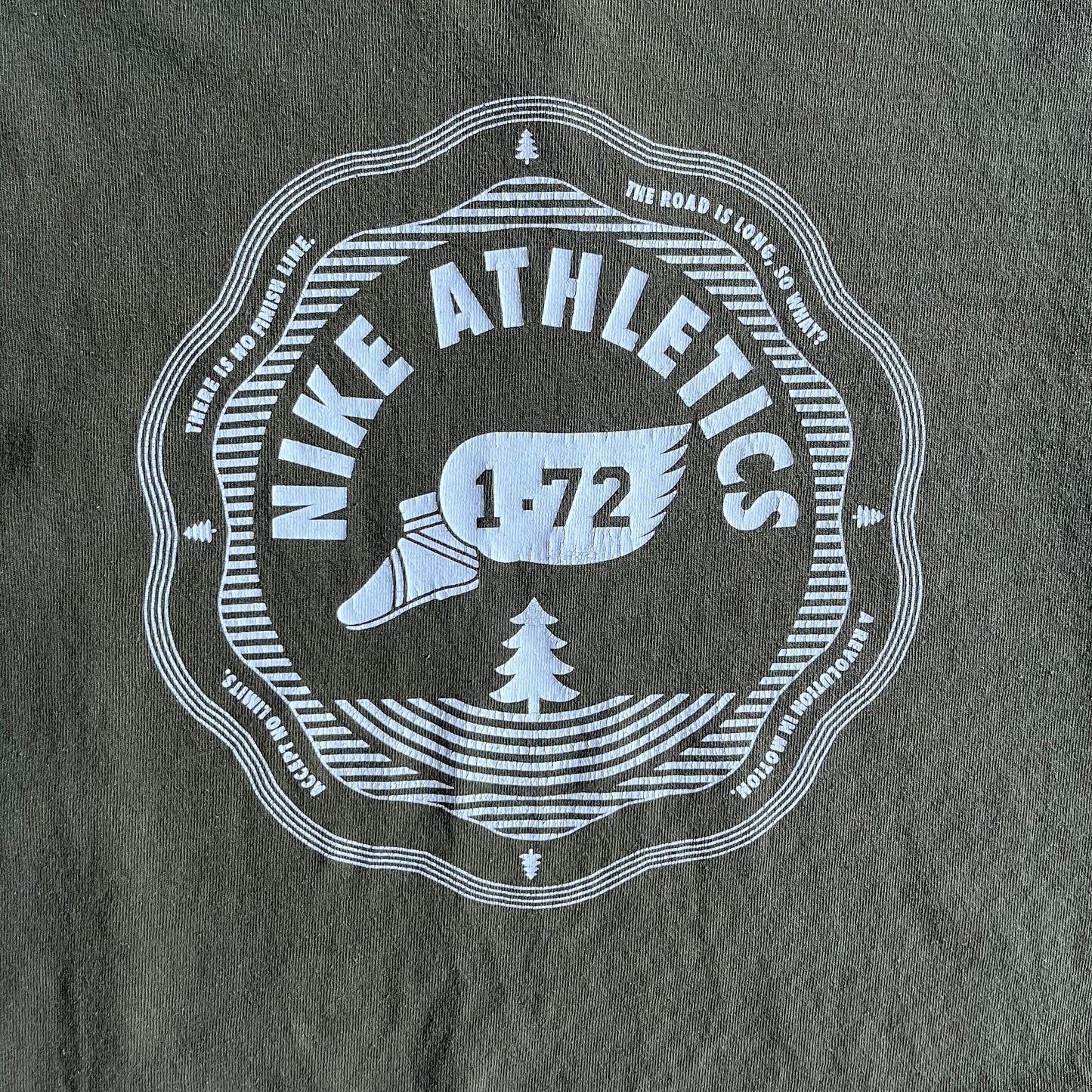 Y2K Nike Athletics Winged Shoe Logo Green Tee