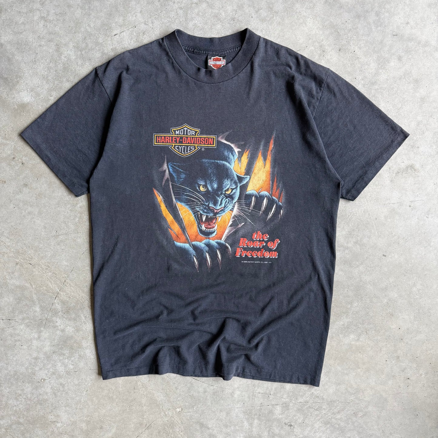 Vintage Harley Davidson 3D Emblem ‘Roar Of Freedom’ Black Panther T Shirt