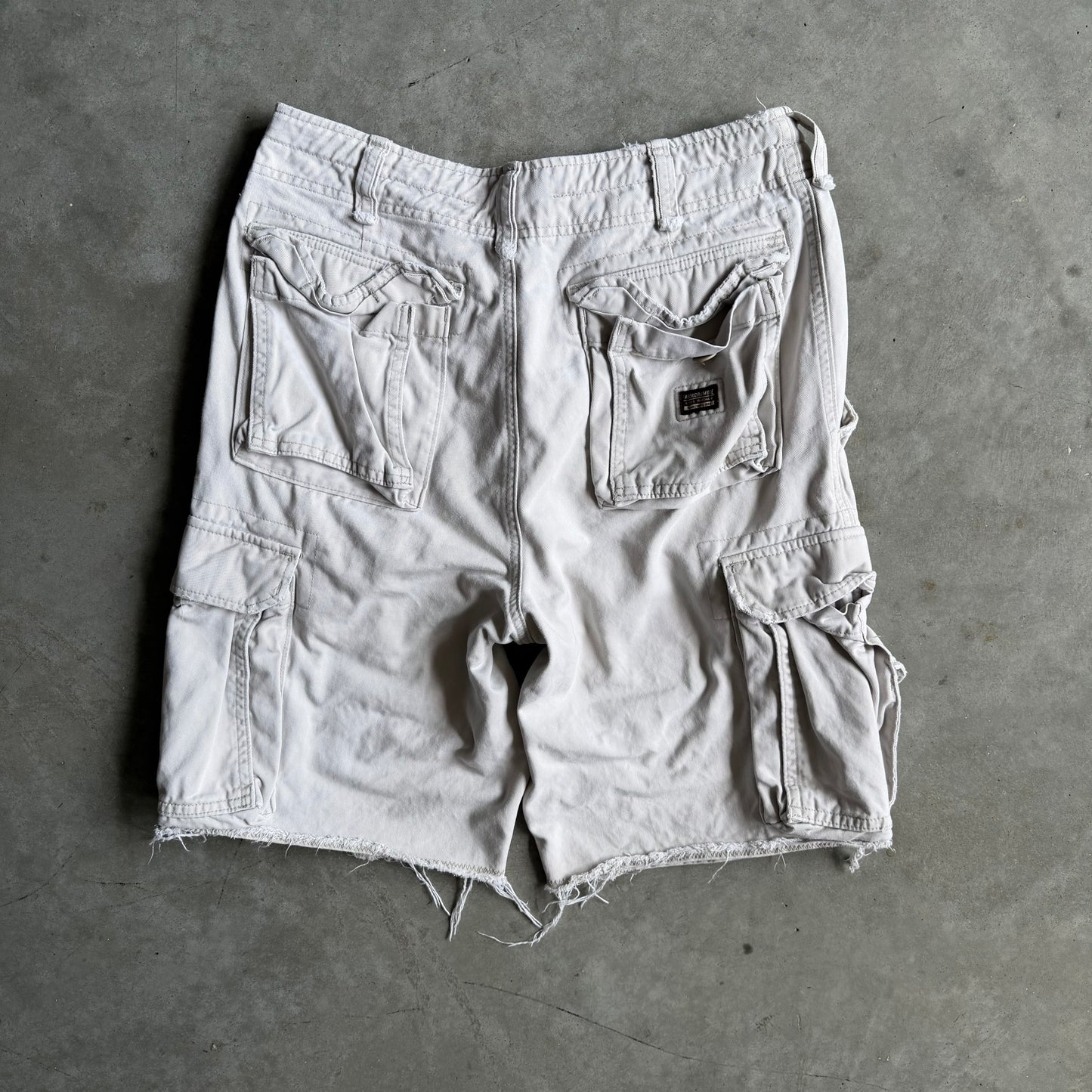 Y2K Abercrombie & Fitch Light Tan Cargo Shorts