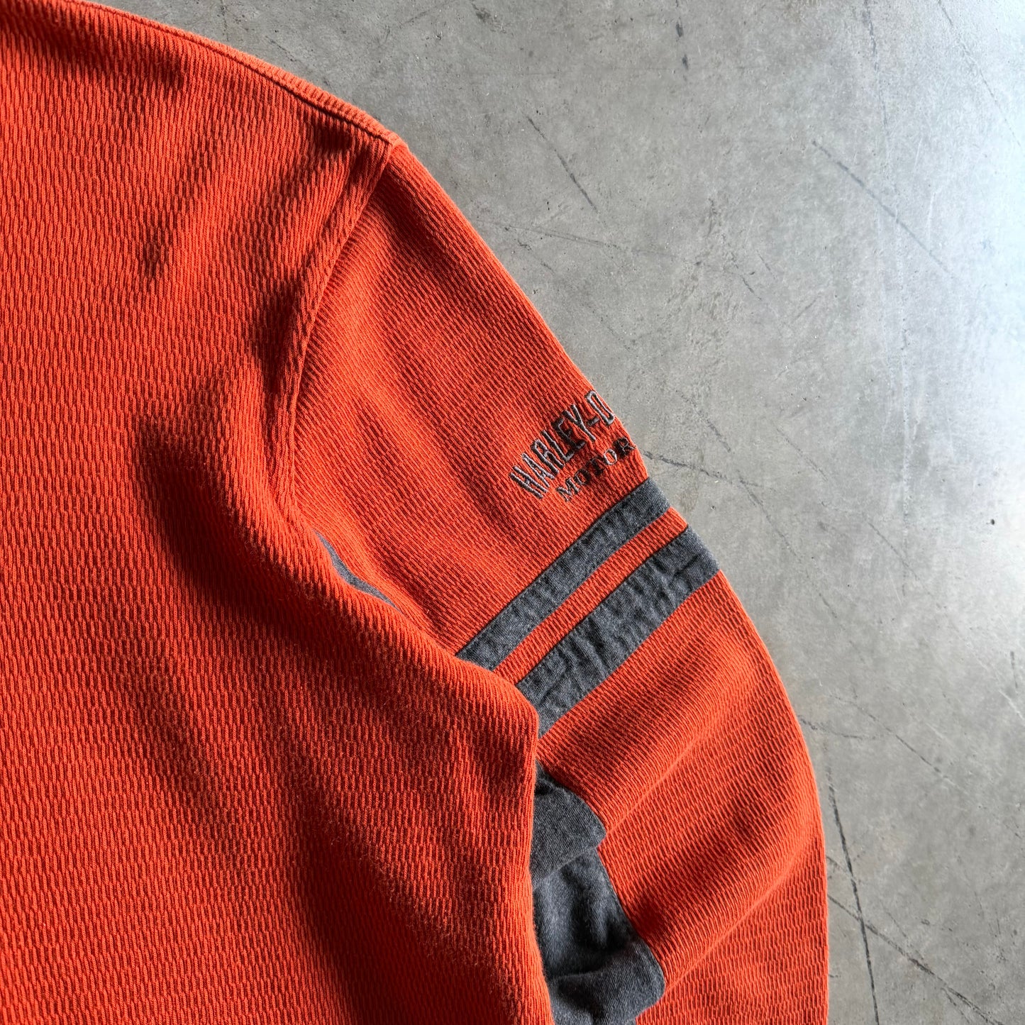 Y2K Harley Davidson Waffle Knit Two Tone Sleeve L/S
