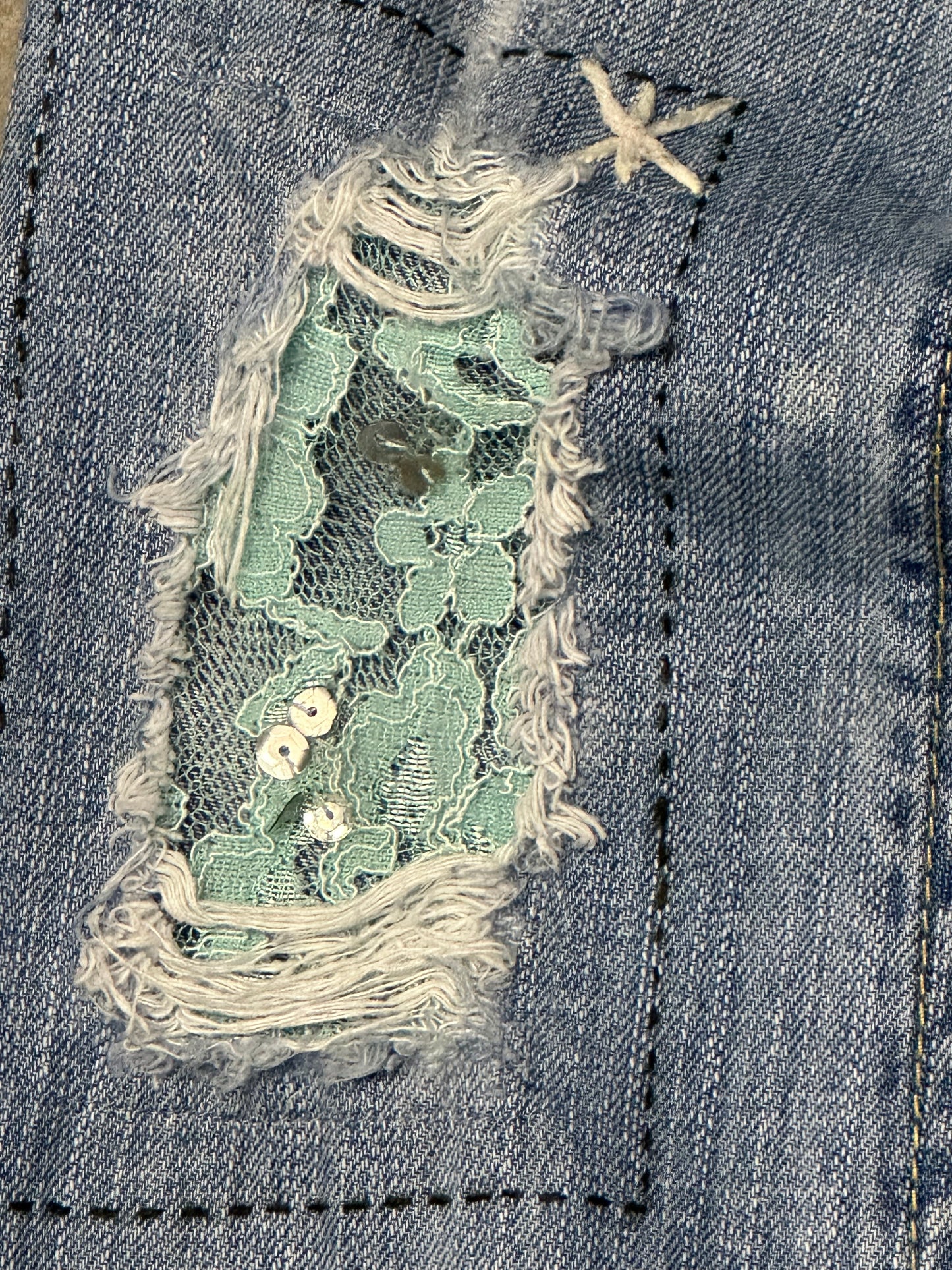 Women’s Y2K Jessica Simpson Low Rise Jeans With Pastel Lace And Sequin Details