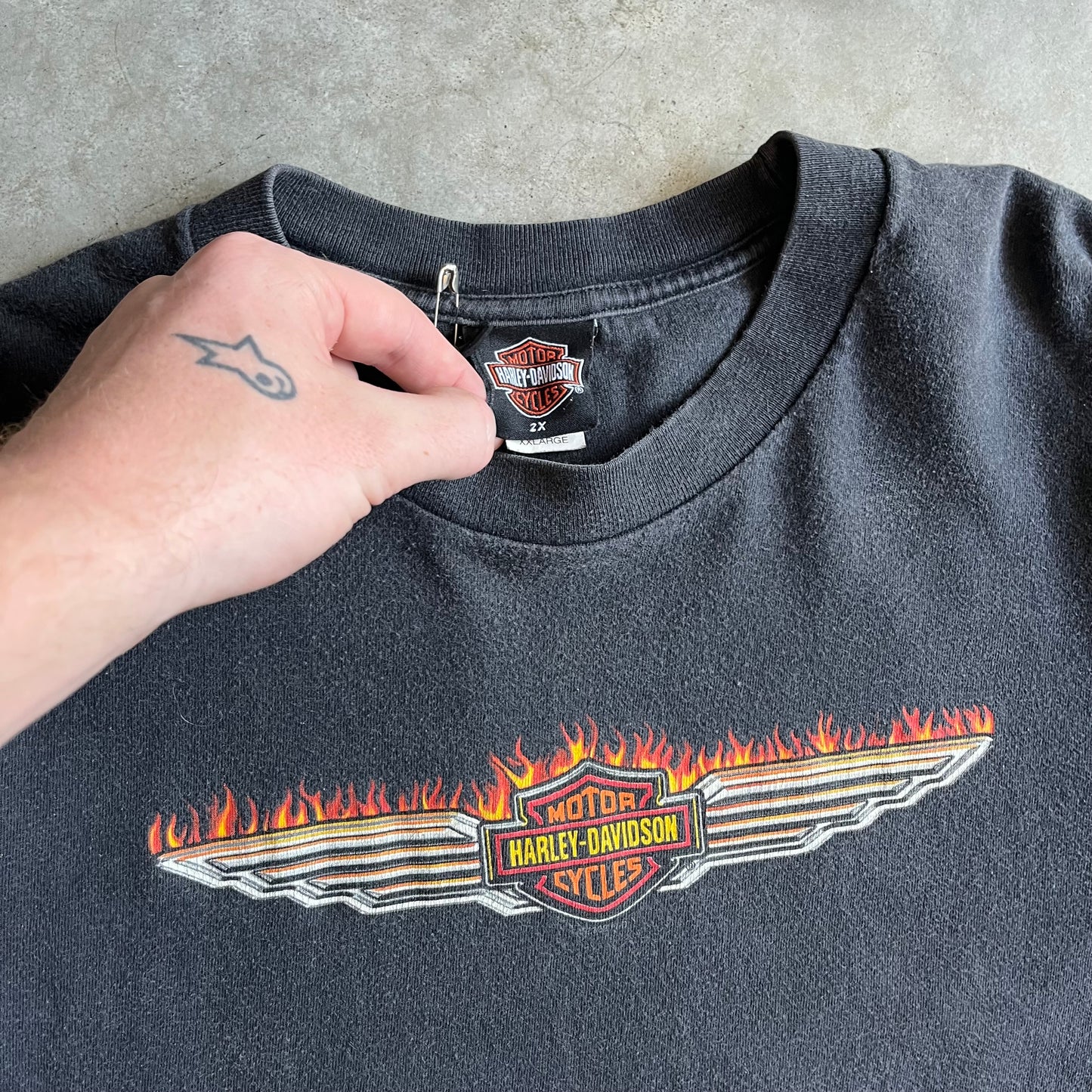 Vintage Harley Davidson Flaming Metallic Wings Logo Tee