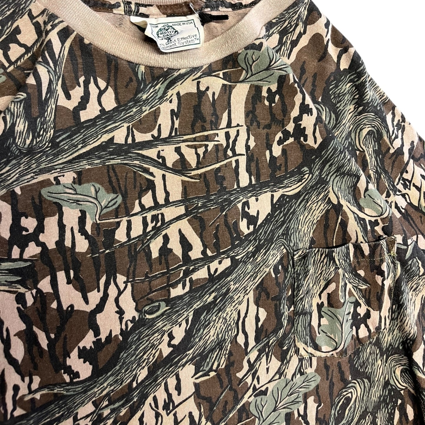Vintage Mossy Oak Camo Longsleeve Pocket T Shirt