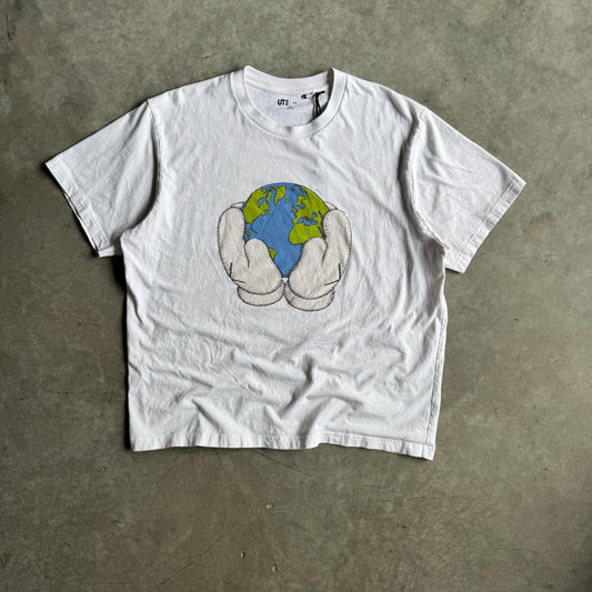 Kaws Uniqlo World In Your Hands Tee