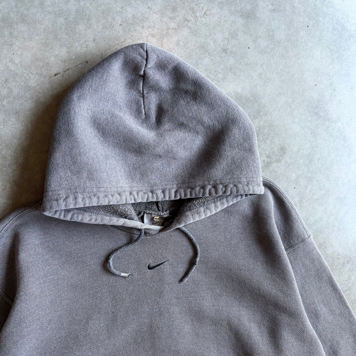 Vintage Nike Stone Grey Center Swoosh Baggy Hoodie