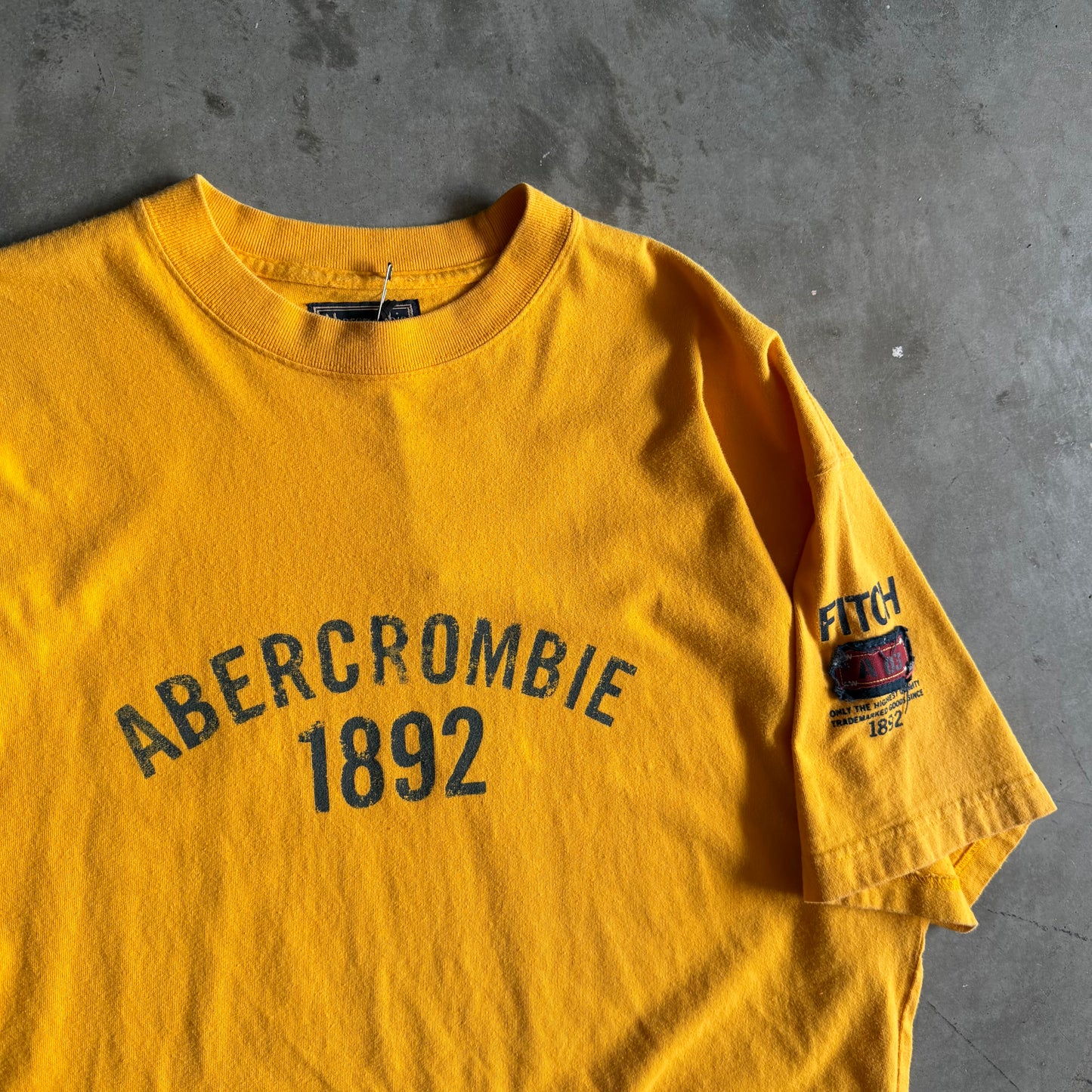 Y2K Abercrombie Spell-Out & Sleeve Patch Yellow Tee