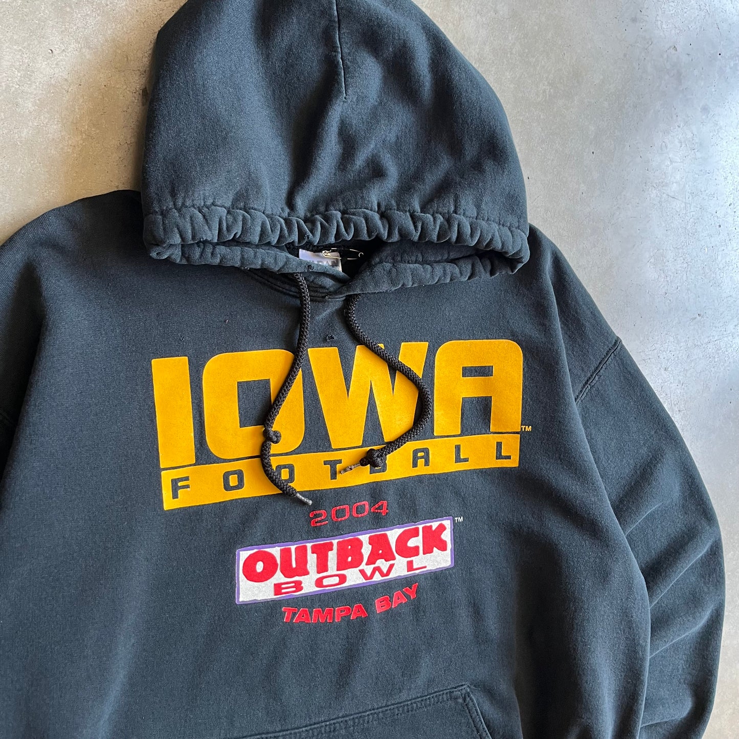 Vintage Iowa Hawkeyes ‘04 Outback Bowl Hoodie