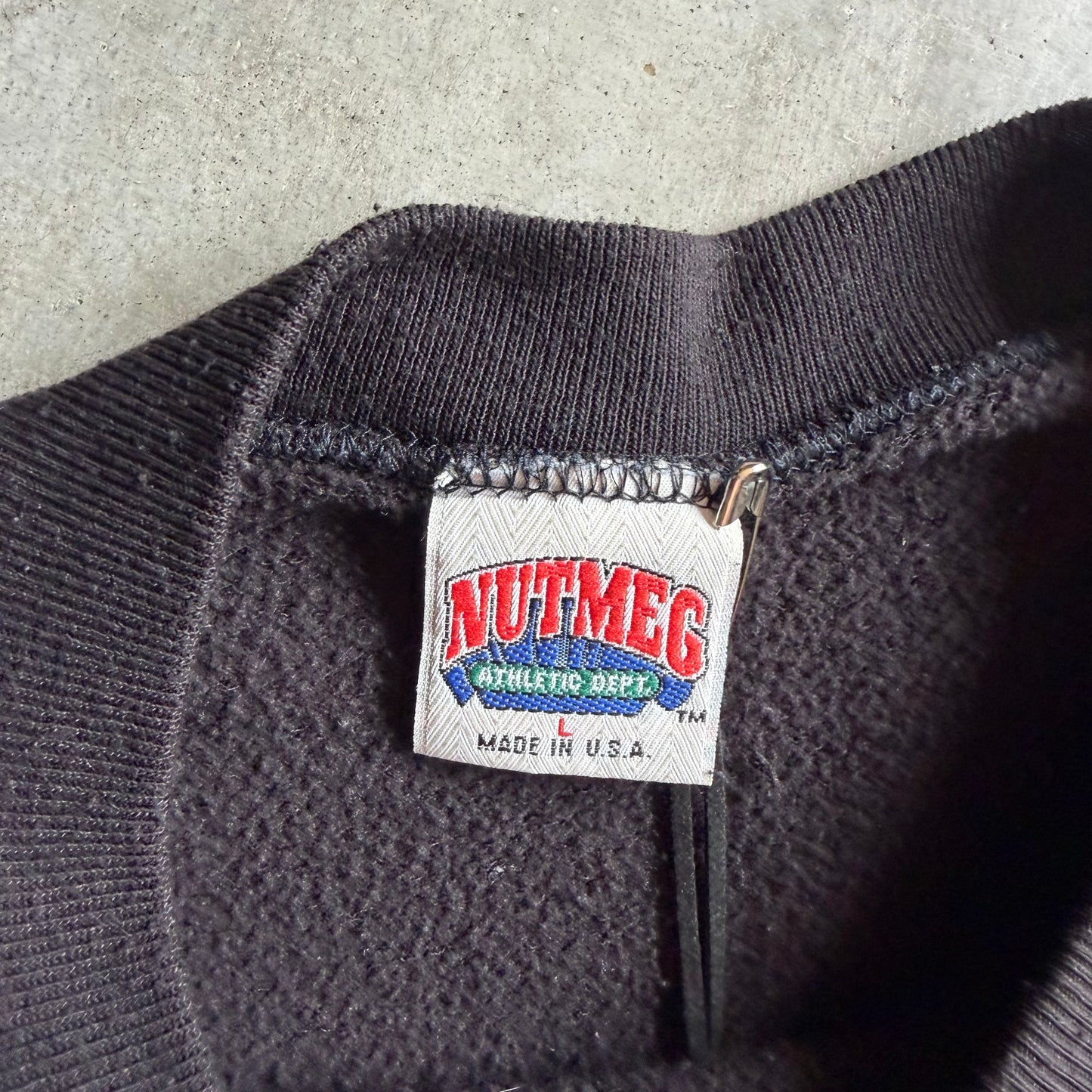 Vintage US Army Collegiate Style Spell-Out & Seal Sweatshirt