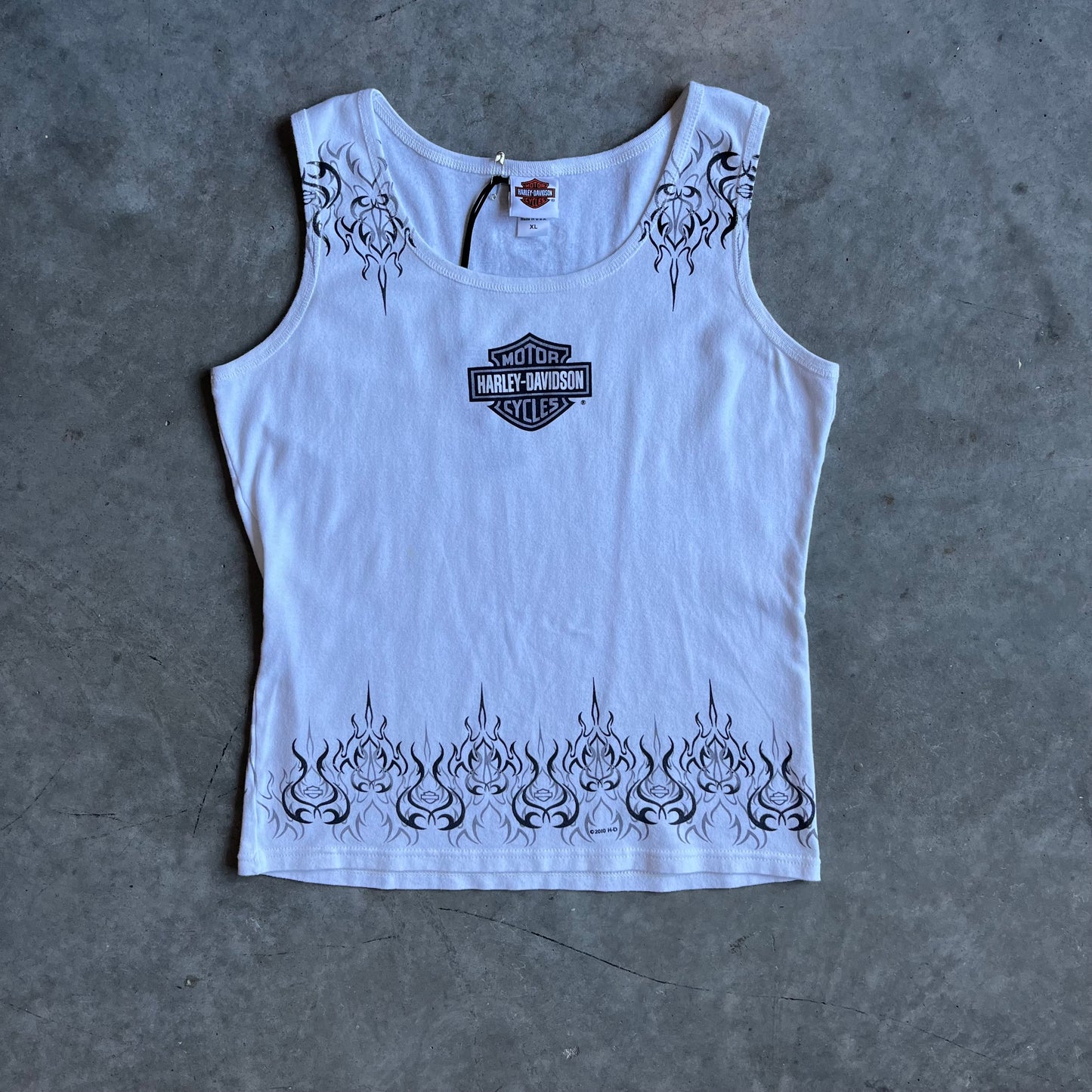 Women’s Y2K Harley Davidson White & Black Tribal Flame Tank Top