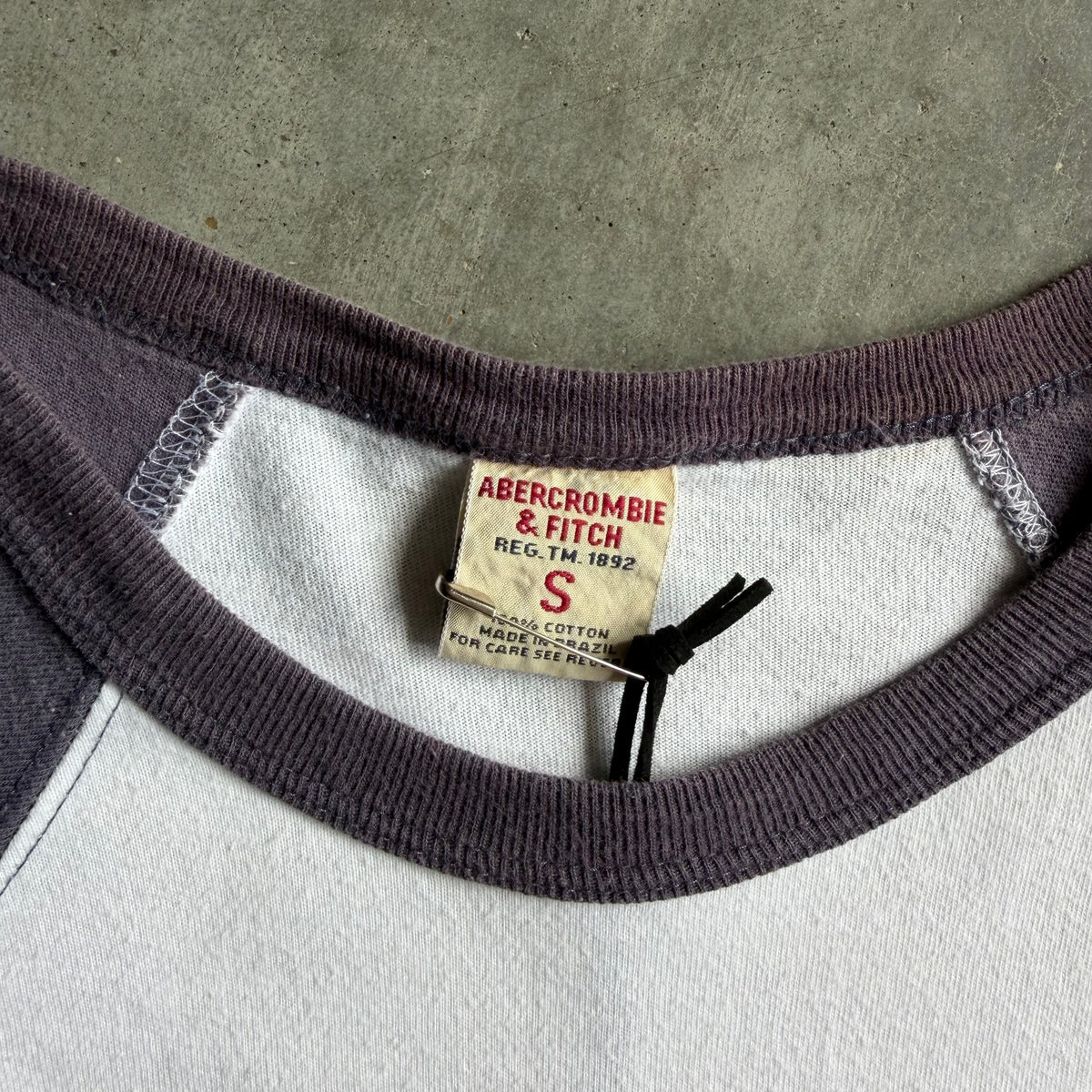 Y2K Abercrombie Lions Raglan Cut Tee