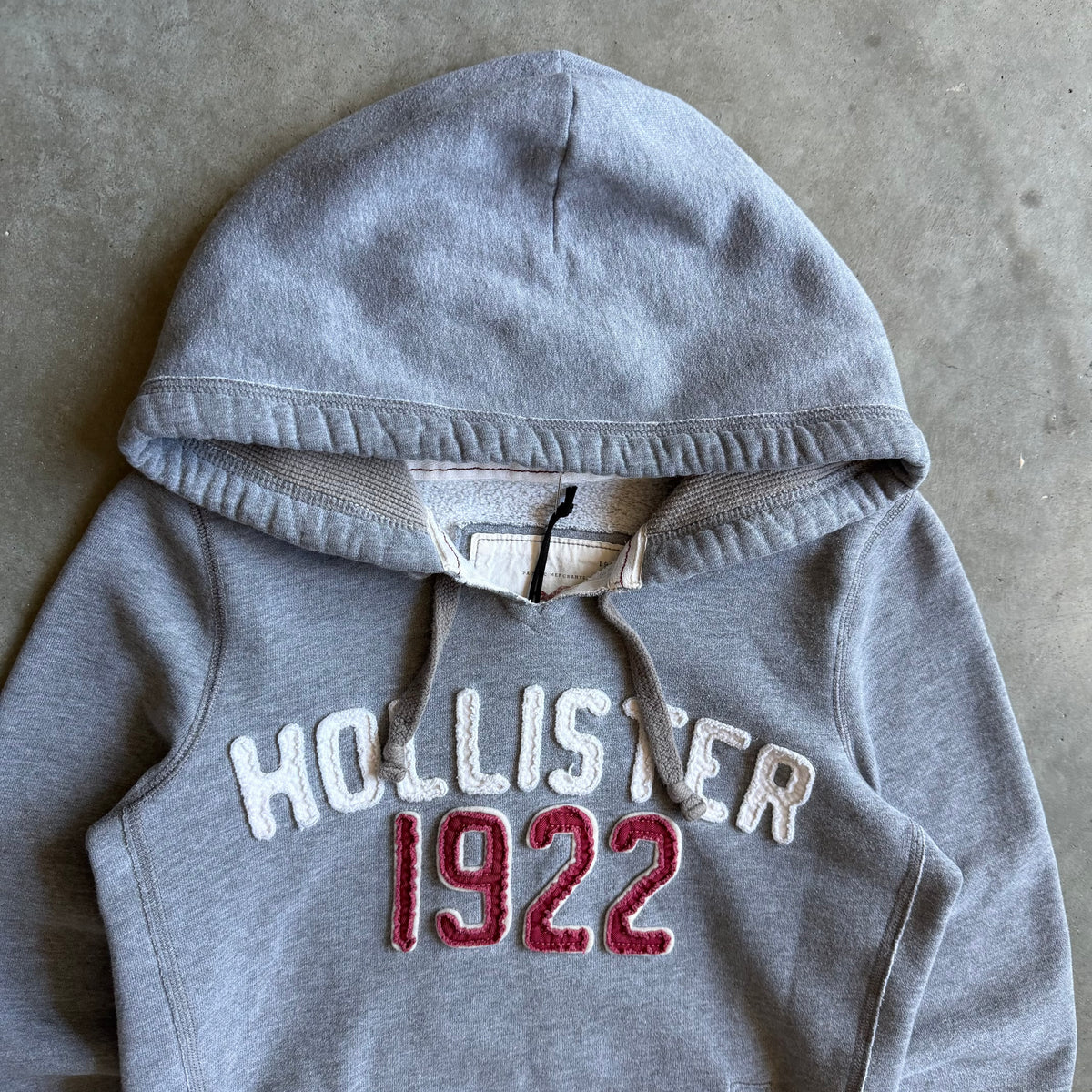 Y2K Women’s Hollister 1922 Grey Hoodie