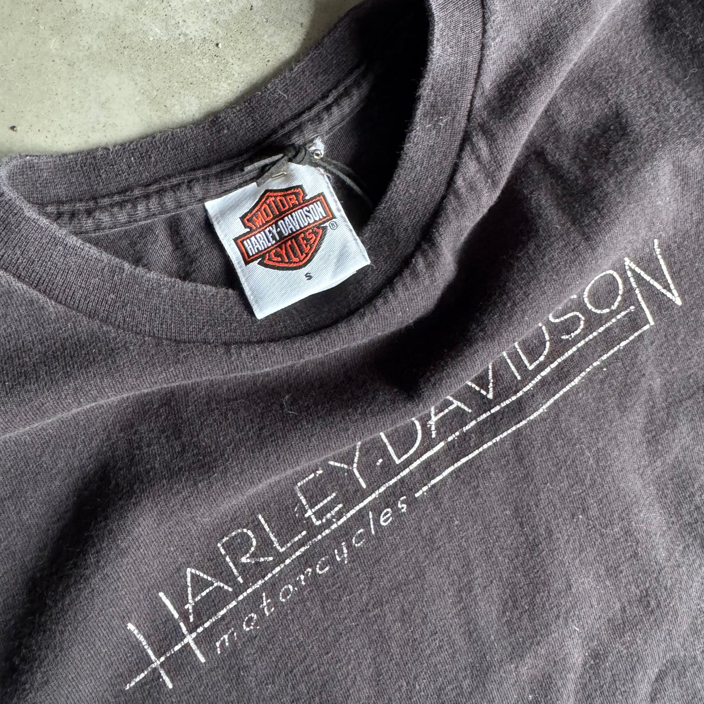 Women’s Y2K Harley Davidson Black White Spellout T Shirt