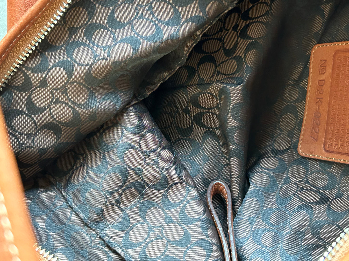 2002 Coach 9227 Ergo Hobo